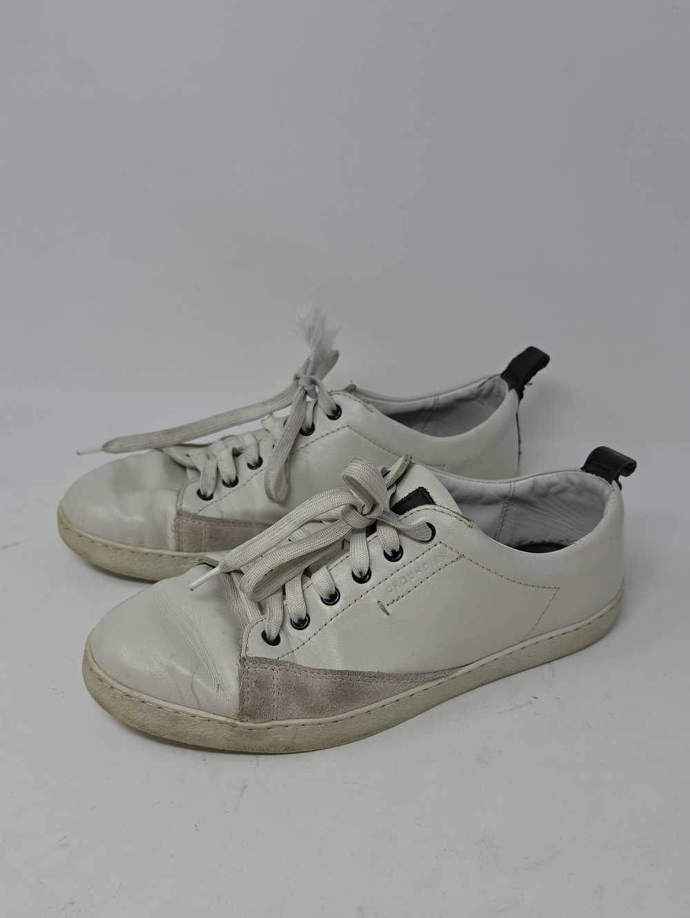 Groundies Urban Barefootwear Women’s Shoes White leather suede Size 8